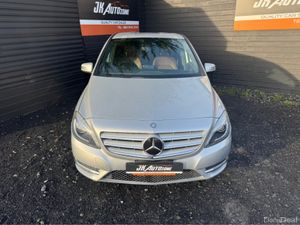 Mercedes-Benz B-Class 1.6 B180 AUTO HIGH SPEC - Image 2