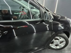 Hyundai i10 DELUXE 5DR - Image 2