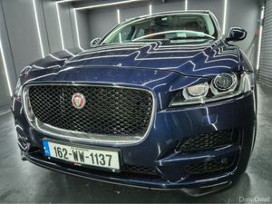 Jaguar F-Pace TDI AWD PORTFOLIO 5DR AUTO - Image 2