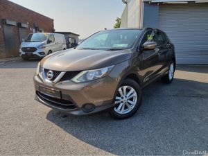Nissan Qashqai 1.5 DSL XE 4DR - Image 2