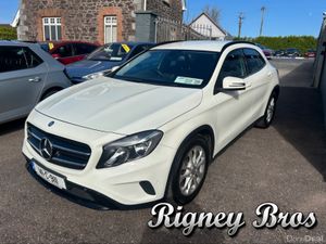 Mercedes-Benz GLA 200 CDI STYLE 5DR - Image 3