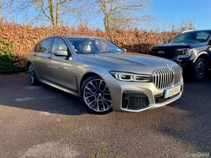 730D LCI | FBMWSH | BIG SPEC | 1 OWNER - Image 3