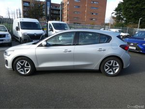 Ford Focus ZETEC ECOBLUE AUTO NCT 03/28 - Image 4
