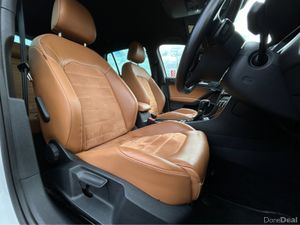 Volkswagen Golf 1.4 SPECIAL TAN LEATHER SEATS HIGH - Image 2