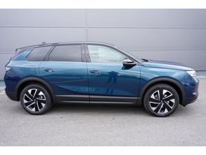 Opel Grandland GS LUX Hybrid - Image 3