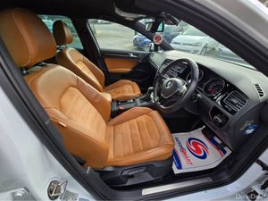 Volkswagen Golf 1.4 SPECIAL TAN LEATHER SEATS  HIG - Image 2