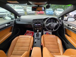 Volkswagen Golf (142) SPECIAL TAN LEATHER SEATS  H - Image 4