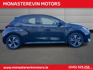 Toyota Yaris HYBRID 115 L-SPORT - Image 3