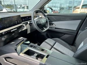 Opel Grandland GS 5 DR MHEV 136ps - Image 3
