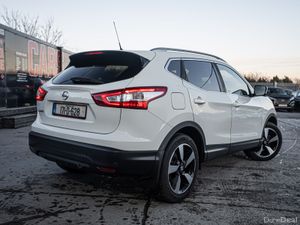 2017 Qashqai 1.2/1 owner/High spec/1yr warranty - Image 2