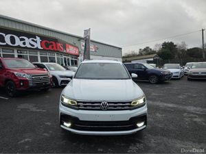 Volkswagen Tiguan 1.4 TSI R-LINE EDITION / 360 CAM - Image 4