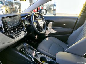 Toyota Corolla LUNA 4DR AUTO HYBRID - Image 3