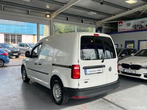 Volkswagen Caddy PV TDI 75HP MANUAL 5SPEED 5DR - Image 4