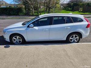 Volvo V60 2.0 D D4 BUSINESS EDITION 1 181BHP - Image 4