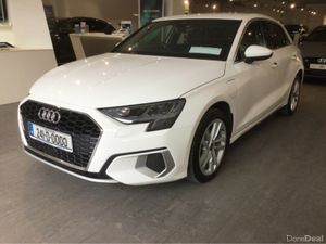 Audi A3 SPORT 40 TFSI E ** PLUG IN HYBRID ** - Image 4