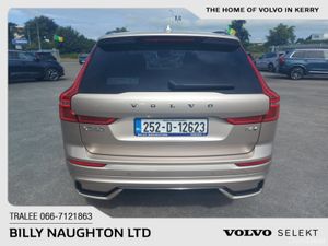 Volvo XC60 T6 PHEV PLUS DARK AWD - Image 4