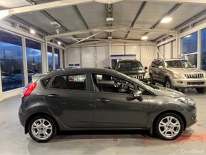 Ford Fiesta MCA ZETEC 1.5 75PS M5 4DR 5DR - Image 4