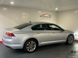 Volkswagen Passat BUSINESS 2.0 TDI D7F 150 - Image 4