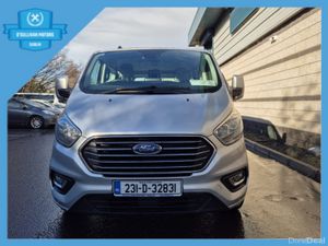 Ford Tourneo Custom / 2023 / 2L Diesel / Manual - Image 2