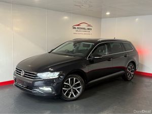 Volkswagen Passat SEL ELEG Highline - Image 2