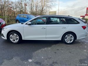 Skoda Octavia 1.0 PETROL HYBRID SE TECH 110HP AUTO - Image 4