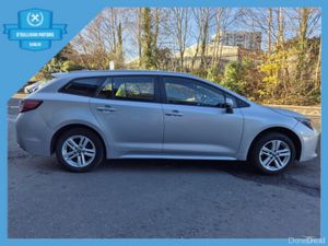 Toyota Corolla LUNA/2022/IRISH CAR/1.8 PETROL HYBR - Image 4