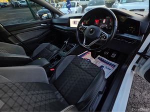 Volkswagen Golf 1.5 TSI R-LINE  130HP ORIGINAL IRI - Image 4