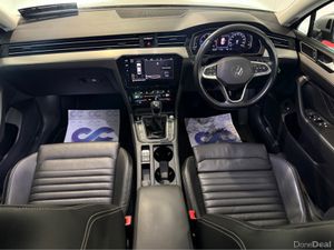 Volkswagen Passat ELEGANCE 2.0 TDI MANUAL 6SPEED F - Image 4