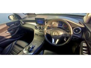 Mercedes-Benz GLC 250D 4MATIC PREMIUM  SPORT - Image 4