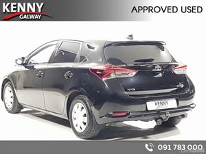 Toyota Auris Van 1.4 D-4D TERRA 4DR - Image 3
