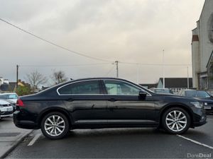 Volkswagen Passat LOW MILEAGE- BUSINESS 2.0 TDI MA - Image 4