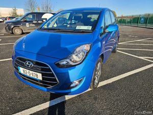Hyundai ix20 1.4 PETROL, DELUXE MODEL, LOW MILEAGE - Image 4