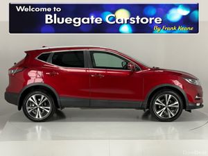 Nissan Qashqai 1.3 SV PREMIUM DCT 4DR**PANORAMIC R - Image 2