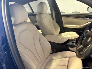 BMW 5-Series AUTO M SPORT - LOW MILEAGE - - Image 3