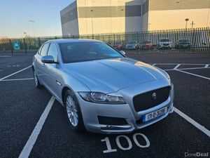 Jaguar XF 2.0D Prestige LOW MILEAGE, FULL SERVICE - Image 4