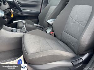Hyundai Bayon EXECUTIVE 1.2 PETROL 5DR - Image 4