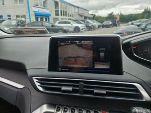 Peugeot 3008 Allure 1.6 Blue HDI 120 4DR - Image 4