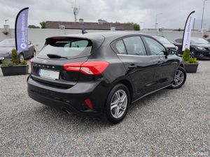 Ford Focus ZETEC TDCI - Image 2