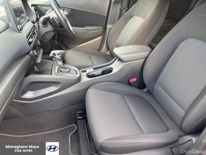 Hyundai KONA KAUAI 1.6 PETROL HYBRID HEV 2 TONE - Image 4
