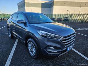 Hyundai Tucson 1.7 CRDI, EXECUTIVE MODEL, SERVICE - Image 4