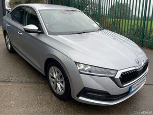 Skoda Octavia AMBITION TSI 110 AUTO AS NEW!! - Image 2