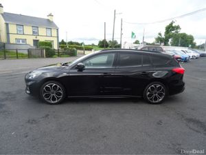 Ford Focus ST-LINE EDITION EST  1.0T1 1.0T125 MHE - Image 4