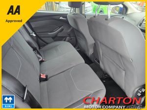 Ford Focus 1.0 ECOBOOST ZETEC 125PS 5DR T - Image 3