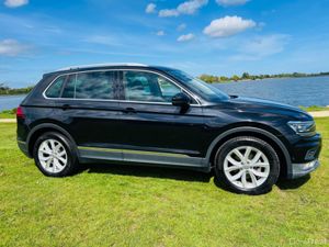 Volkswagen Tiguan HI LINE / AUTO / FINANCE AVAILAB - Image 3