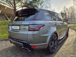 212 RANGE ROVER **RESERVED** - Image 4