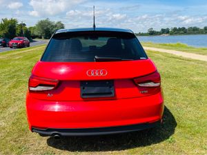 Audi A1 TWO TONE / ALLOY WHEELS / KEYLESS START - Image 4