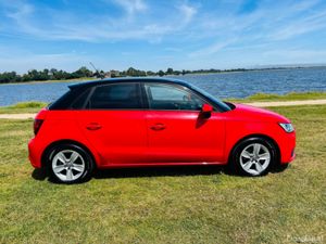 Audi A1 TWO TONE / ALLOY WHEELS / KEYLESS START - Image 3