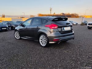 Ford Focus LOW MILES ST-LINE TDCI - Image 4