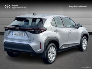 Toyota Yaris Cross - Save EUR 3,000 - Luna - 1.5 H - Image 2