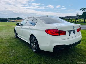 BMW 5-Series M SPORT / FINANCE AVAILABLE / HYBRID - Image 4